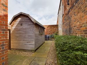 Rear courtyard style garden- click for photo gallery